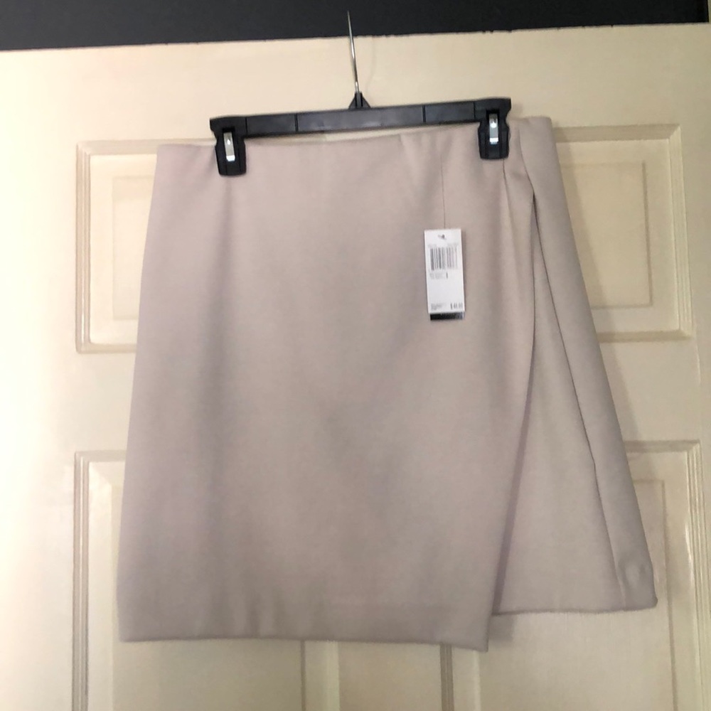 Cream brand new skirt